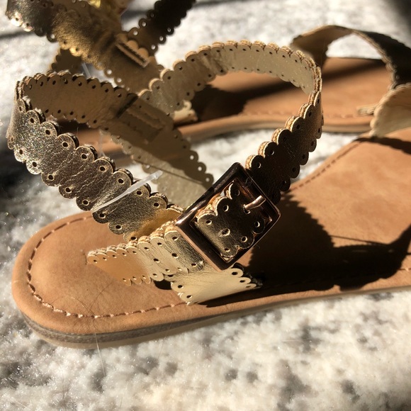 Gold strappy sandals - Picture 3 of 5